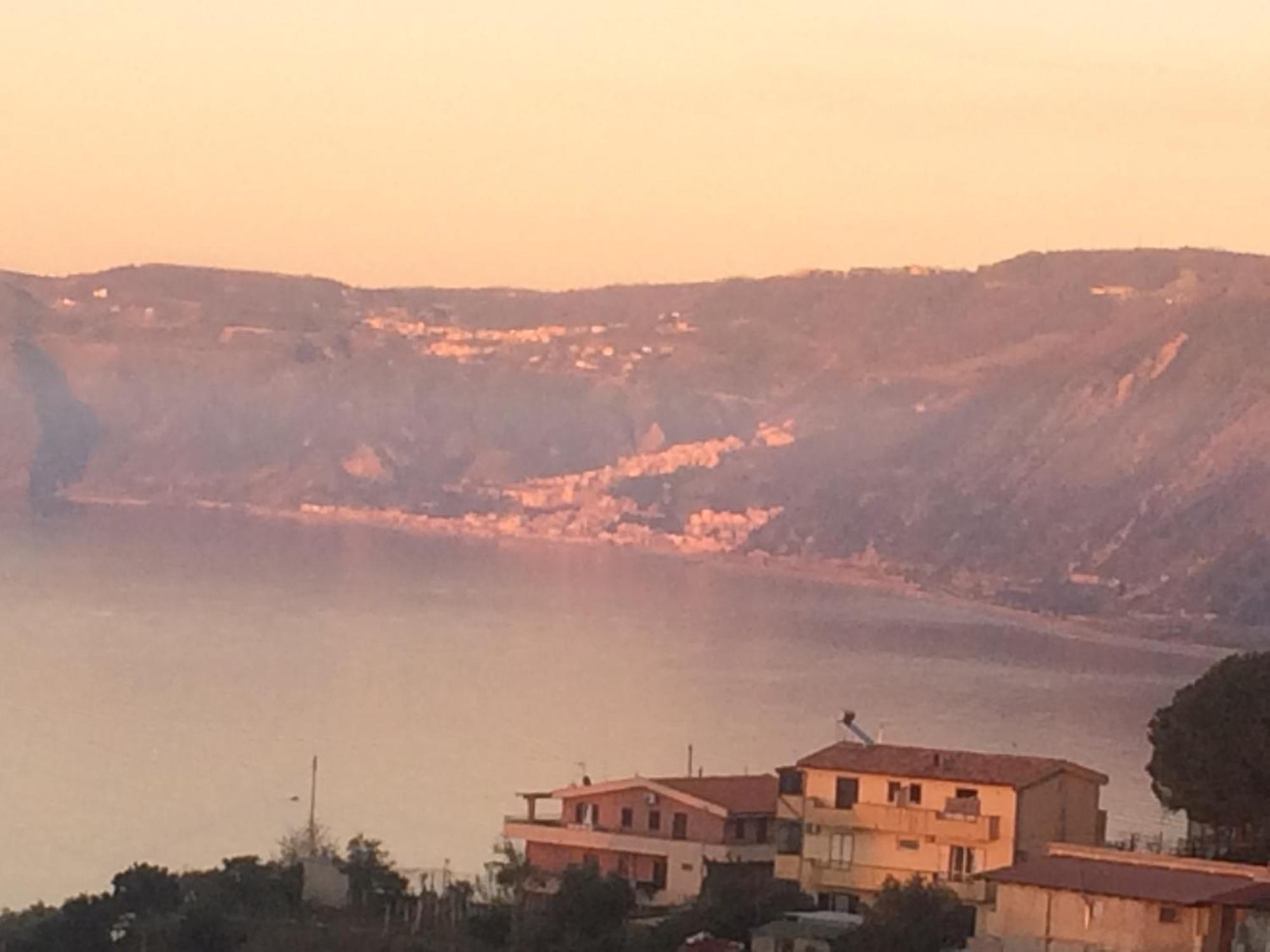 Appartamenti Scilla Paese Albergo Exterior photo